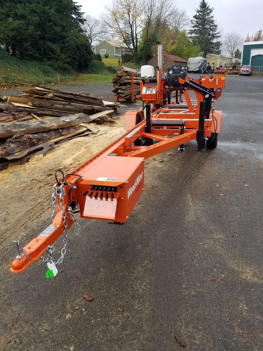 Portable bandsaw milling services with our Woodmizer lumber mill